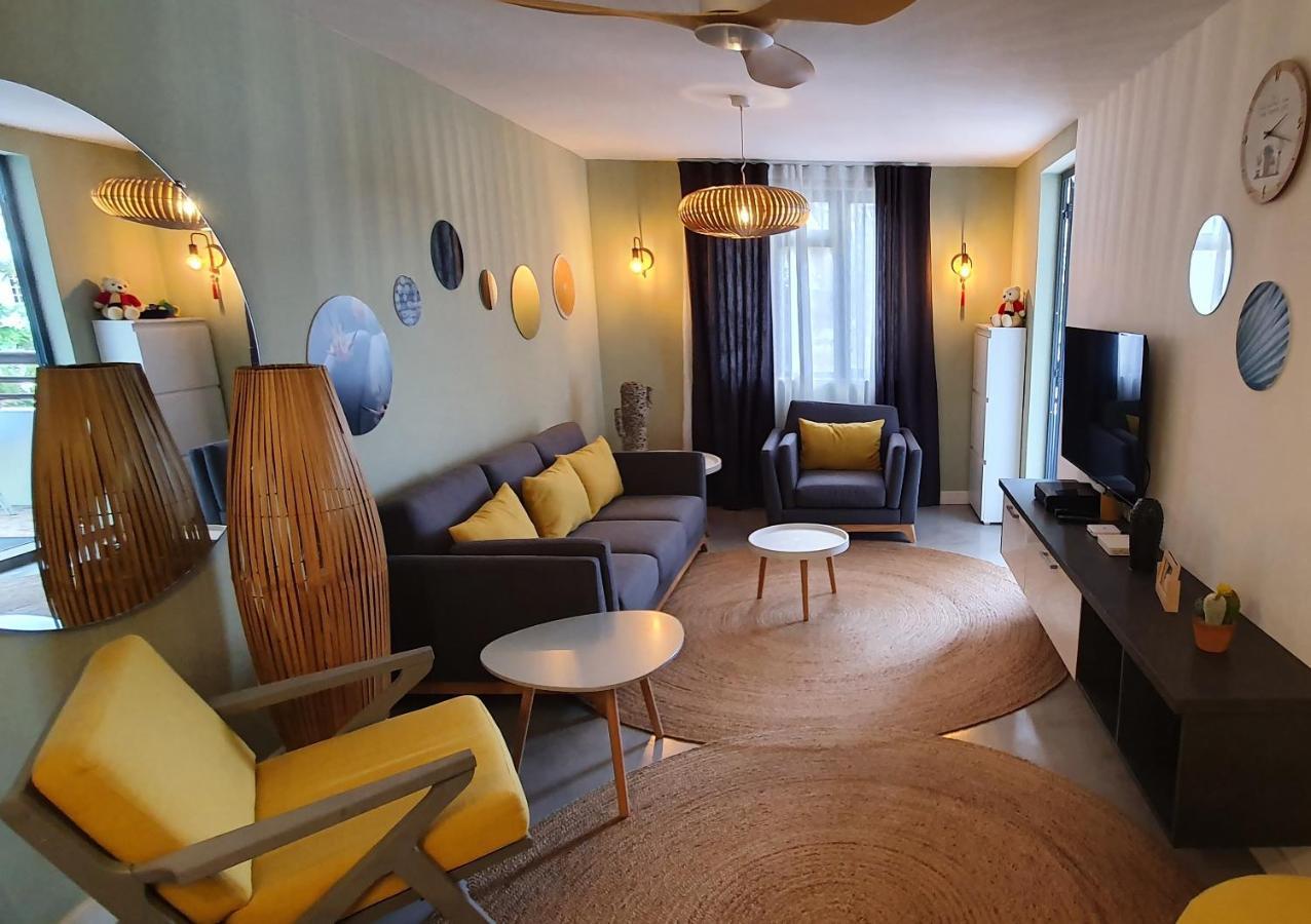 Les Cerisiers - Exclusive Beach Residence - 3 Bedroom Modern Apartment, Flic-en-Flacq Kültér fotó